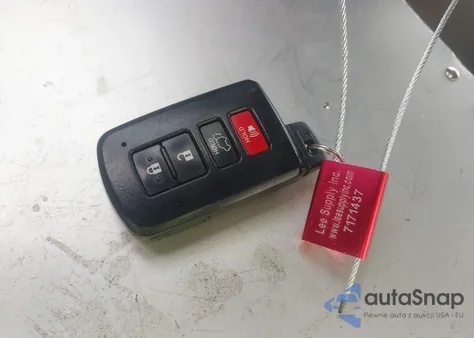 2018 Toyota Highlander Xle z USA, uszkodzony, nr VIN 5TDKZRFH3JS540070